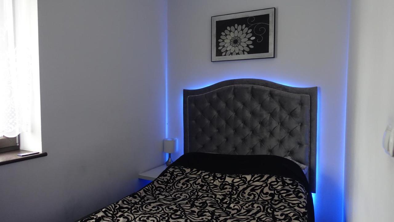 Apartament Neon Гдиня Екстер'єр фото