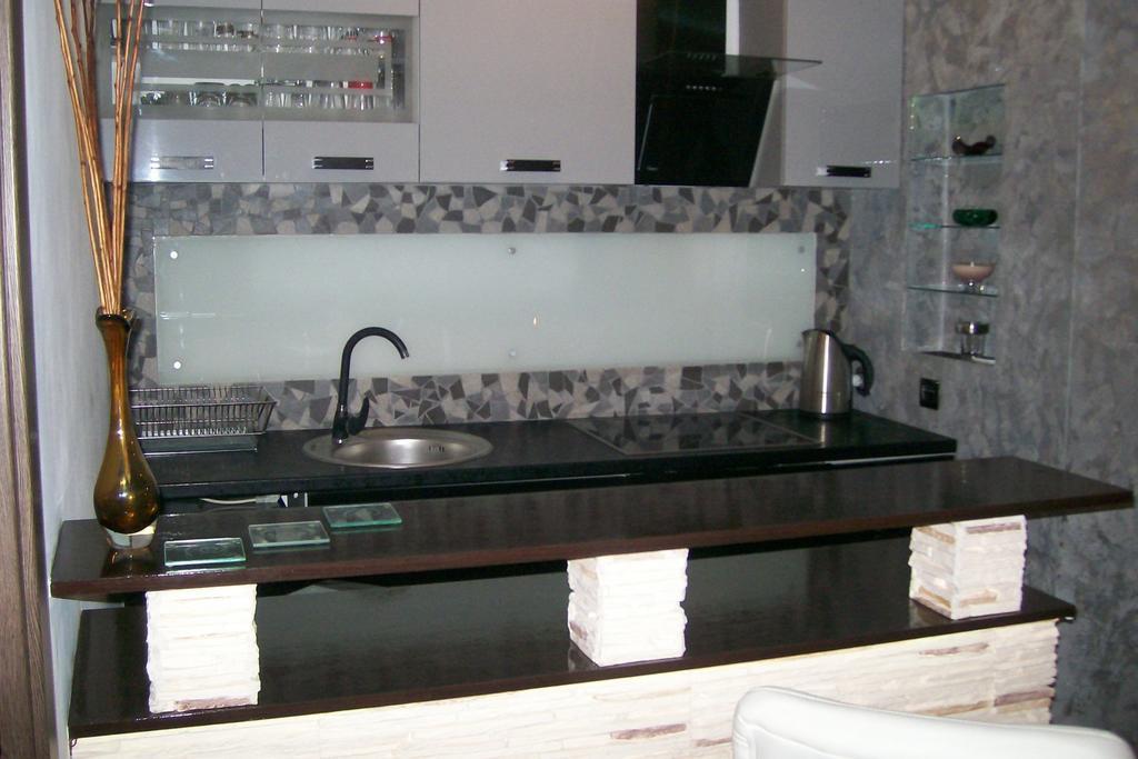 Apartament Neon Гдиня Номер фото